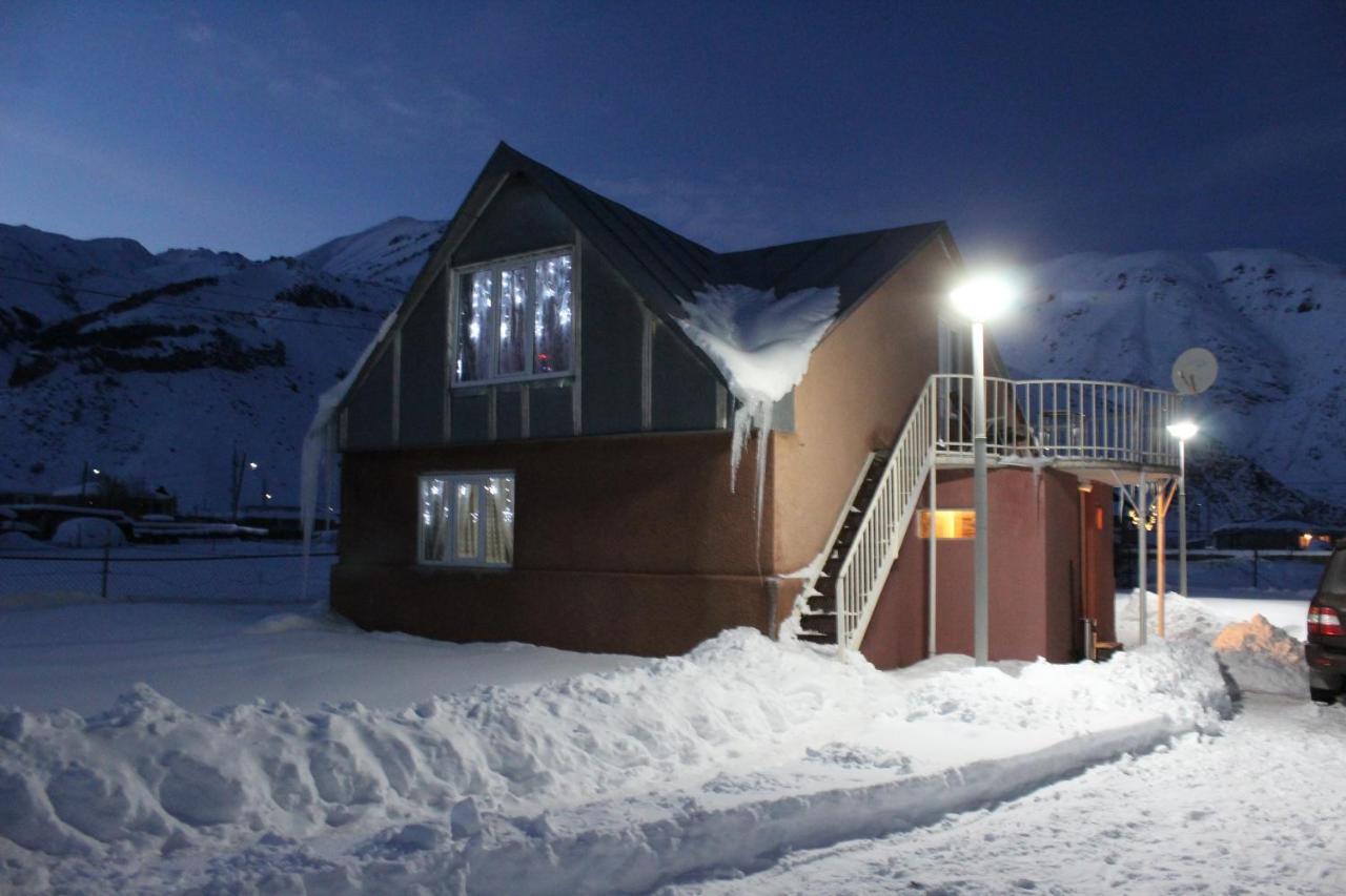 Little Star Vila Kazbegi Exterior foto